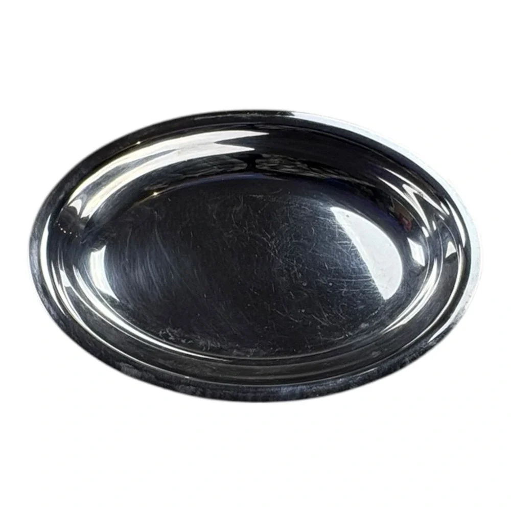 Vintage‎ Oval Silverplate Covered Serving Dish w Handles Silver Tone